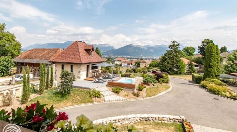 Le Paon Bleu Annecy Poisy Exterior foto